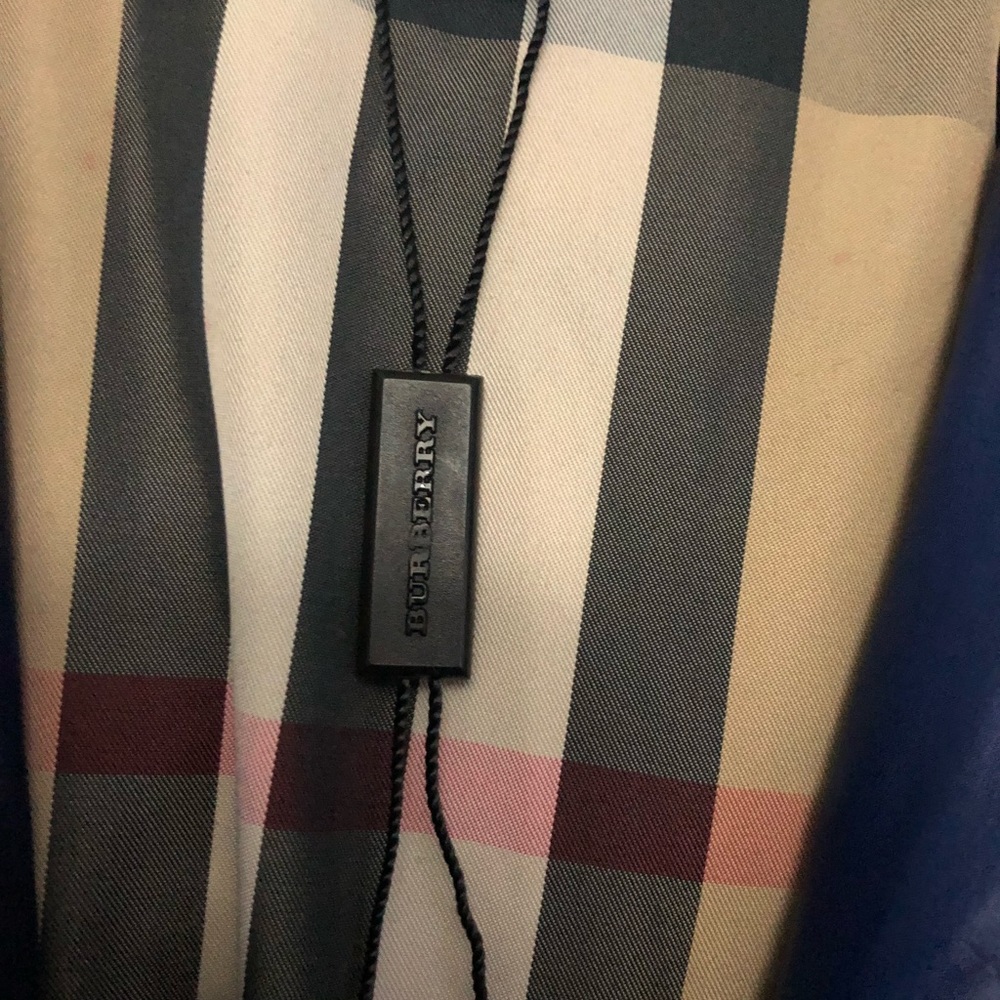 Burberry girl winter coat - Picture 5 of 8